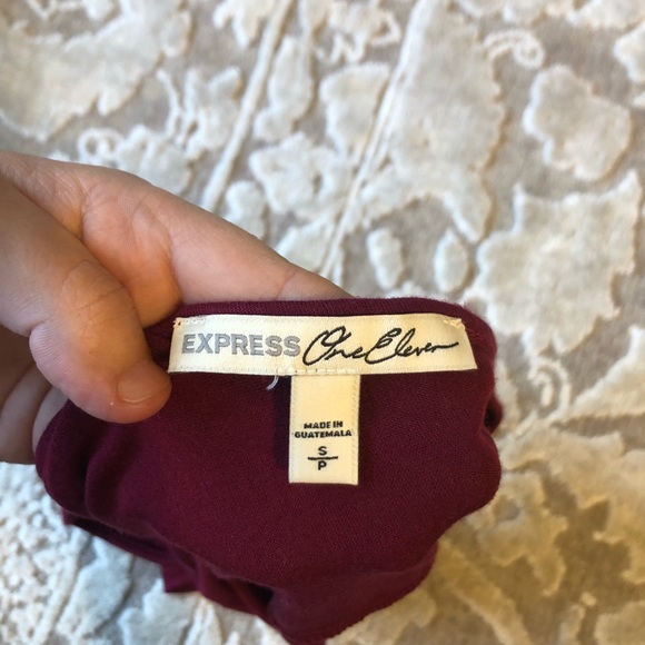 Two Express One Eleven Crop tops - Picture 4 of 8